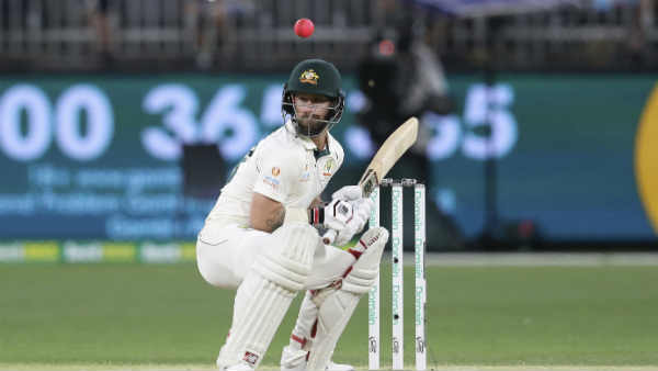 வித்தியாச பேட்டிங் வித்தியாச பேட்டிங்