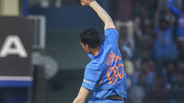 வெ.இண்டீஸ் ரன் குவிப்பு