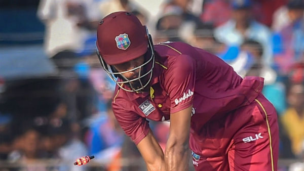 விக்கெட் கீப்பிங்கில் சொதப்பல்