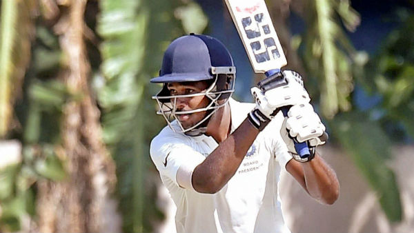 அதிக ரன்கள் குவித்தார்