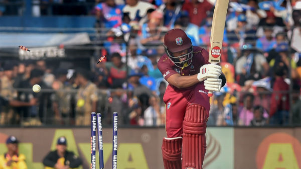 முதலில் தடுமாற்றம்