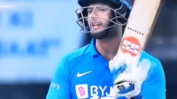  ஸ்ரேயாஸ் ஐயர் -ரிஷப் பந்த் 114 ரன்கள் 