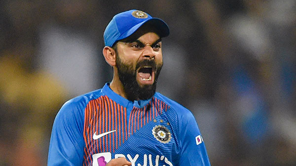 13 சிக்ஸர்கள் விளாசல் 13 சிக்ஸர்கள் விளாசல்