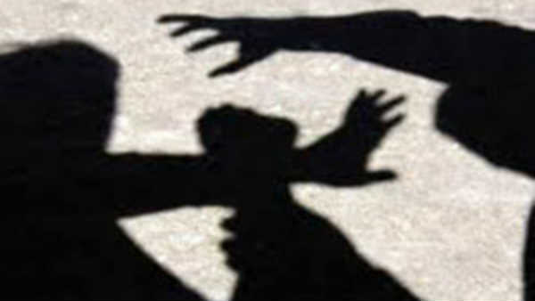 நீலம் கபூர் கோரிக்கை 