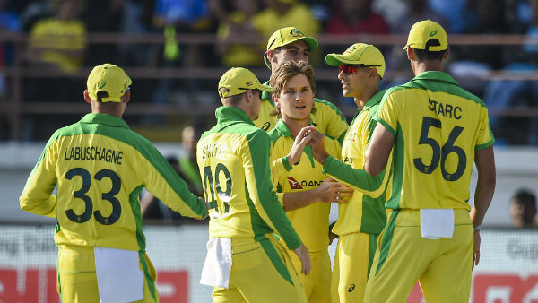 கடுமையான போட்டி 