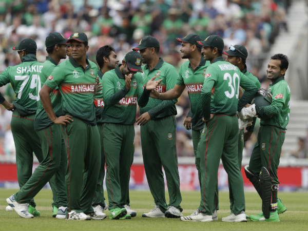 பாகிஸ்தான் வற்புறுத்தல்