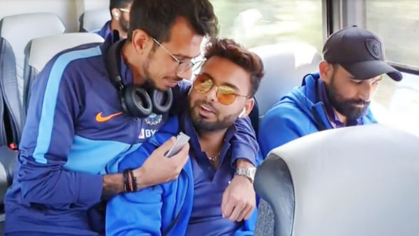 பயணத்தை என்ஜாய் செய்த பும்ரா 