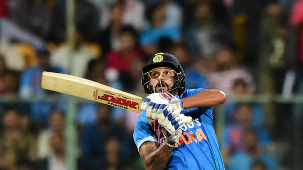 74 ரன்கள் அடித்த தவான்