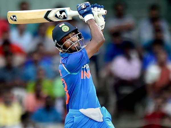 உடற்தகுதியுடன் இருக்கிறார்