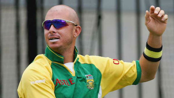 இரண்டு டெஸ்ட் போட்டிகளில் தடை 