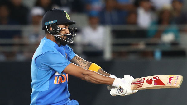 ஸ்ரேயாஸ் ஐயர் அவுட்