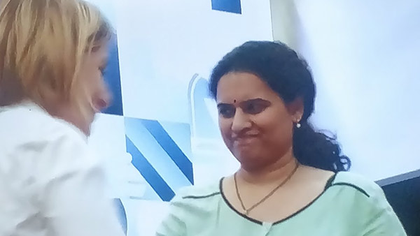 வெற்றி பெற்ற ரஷ்ய வீராங்கனை 