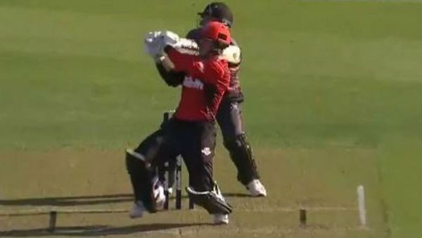 சாதனை செய்தார்