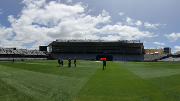 சிறிய மைதானம்