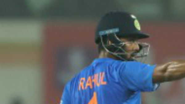 விக்கெட் கீப்பிங் யார்?