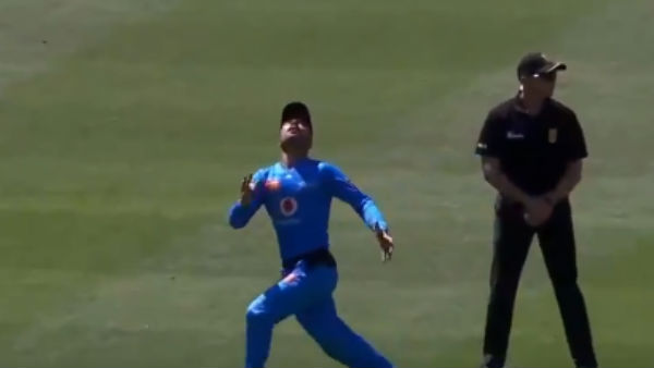 ஓடி... ஓடி... கேட்ச் பிடித்த கான் 