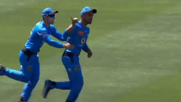 கவனத்தை பெற்ற ரஷீத் கான் கேட்ச் 