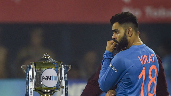 அம்பயர்கள் அறிவிப்பு