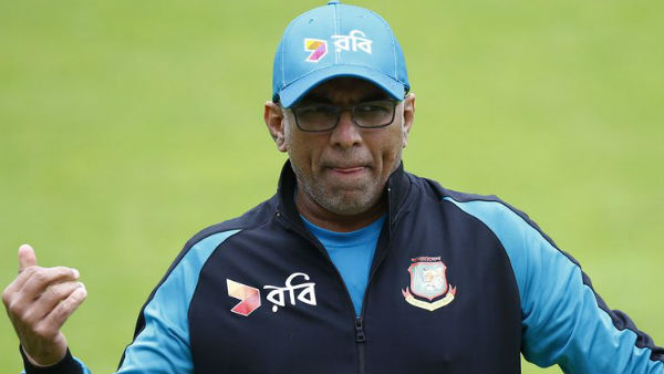 வெளிநாட்டு பயிற்சியாளர்கள் நியமனம் 