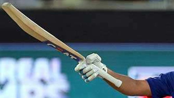 முந்தைய இரட்டை சதம்