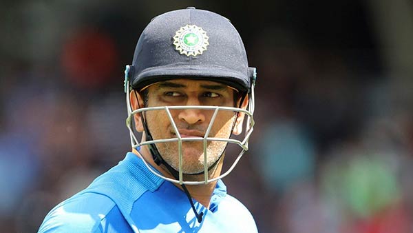 மீண்டும் தோனியின் கீழ்..