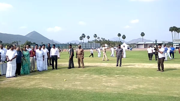 16 ஏக்கர் பரப்பு