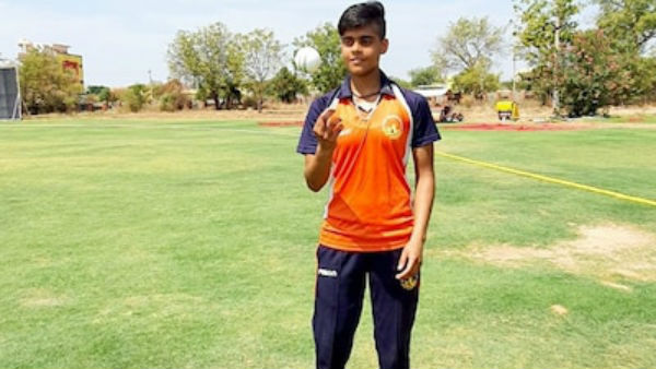 186 ரன்களை குவித்த சண்டிகர் 