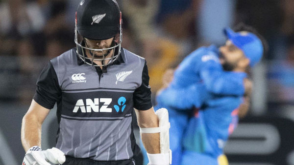 அணியில் மார்க் சாப்மன் இடம்பிடிப்பு 