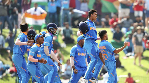 கோப்பையை இழந்த இந்தியா 