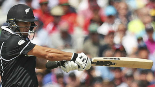 உணர்ச்சி வசப்பட்ட ராஸ் டெய்லர் 