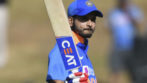 கூடுதல் பந்துவீச்சாளர்