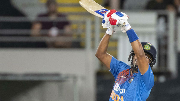 ஹென்றி நிக்கோல்ஸ் விக்கெட்