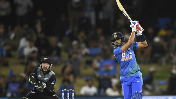 இந்தியா நிதான ஆட்டம்