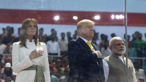 நமஸ்தே டிரம்ப்