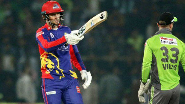 இங்கிலாந்து வீரர்கள் கிளம்பினர்