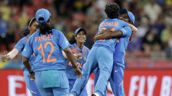 இந்தியா -ஆஸ்திரேலியா மோதல் 