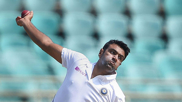 அஸ்வின் முன்னேறவில்லை