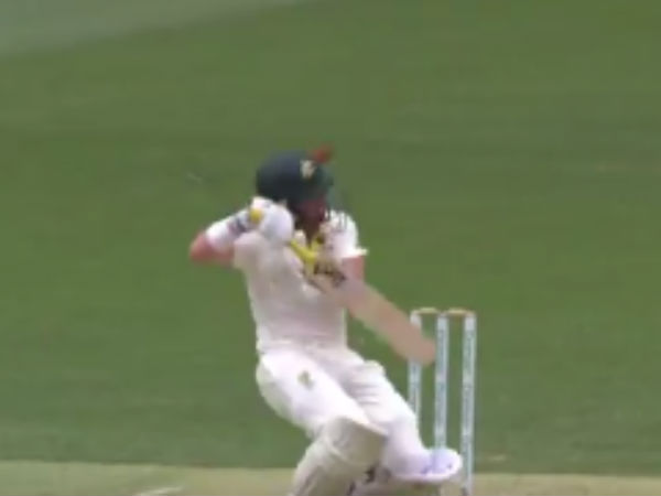 ஹெல்மட் தாக்குதல்