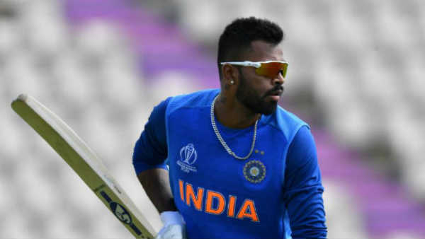 டிஒய் படேல் தொடரில் சிறப்பு 