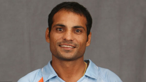 உலககோப்பை போட்டியில் விளையாடியவர் 