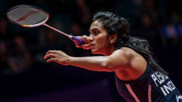 மாஸ்குடனேயே திரிந்த வீரர்கள் 