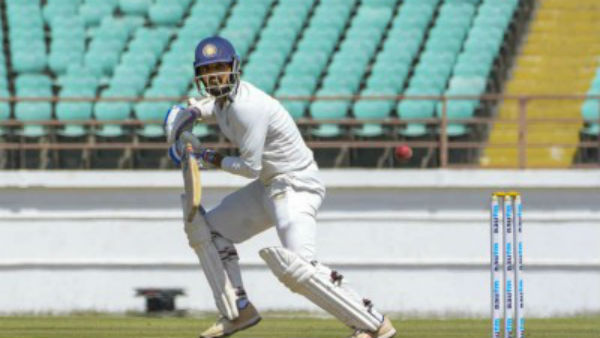 கூடுதல் அம்பயர் நியமிக்கப்படவில்லை 