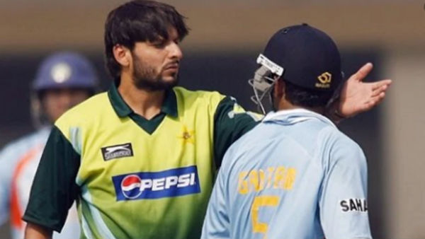 வாழ்க்கை வரலாறு புத்தகம்