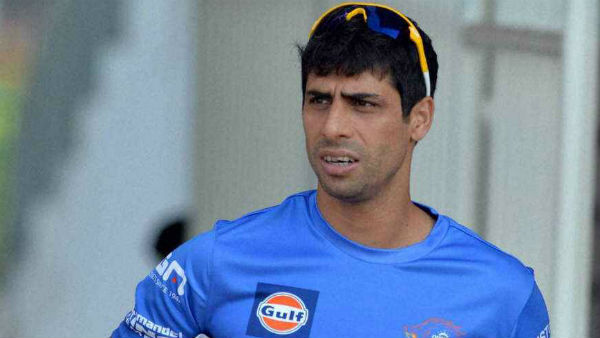 என்ன செய்தார் தோனி?