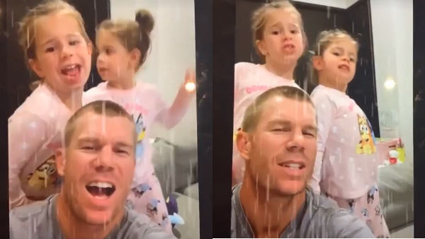 டிக்டாக் செயலியில் வார்னர் 