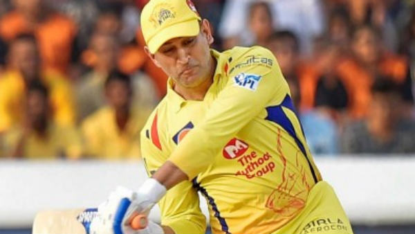 தோனி குறித்து பயிற்சியாளர் பாராட்டு 