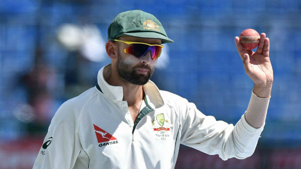 சூழலுக்கு ஏற்ப மாற்றிக் கொள்வார் 