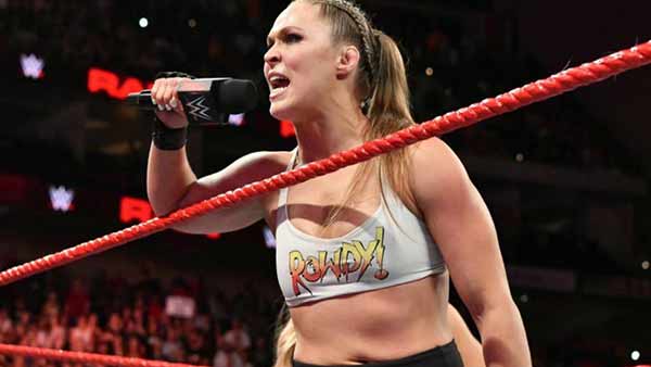 முட்டாள் ரசிகர்கள்