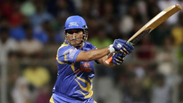 திடீரென வந்த புழுதிப் புயல் 