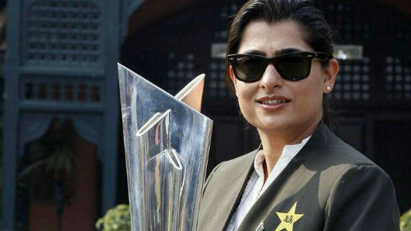 முதலிடம் பிடித்த முதல் வீராங்கனை 